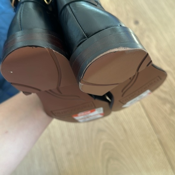 Franco Sarto Elese Bootie (Women)
BLACK, Size 5.5 M - Picture 5 of 5